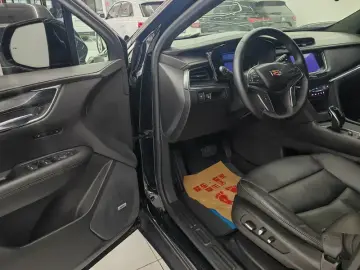 2020 Cadillac XT5 с пробегом 88 000 км