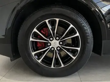 2022 Cadillac XT5 с пробегом 63 600 км