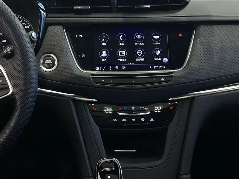 2022 Cadillac XT5 с пробегом 63 600 км