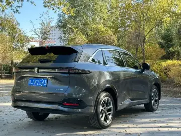 2025 Changan CS75 Plus с пробегом 12 000 км