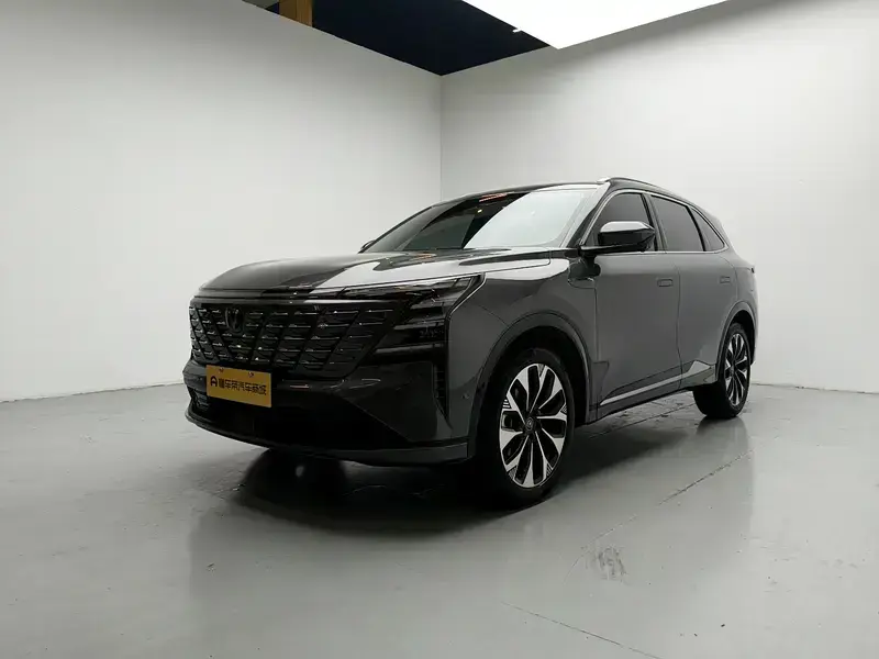2025 Changan CS75 Plus с пробегом 12 000 км