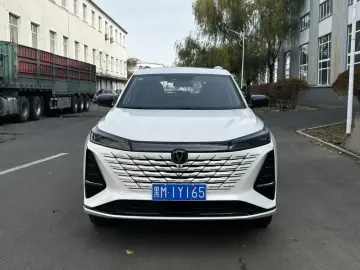 2025 Changan CS75 Plus с пробегом 300 км