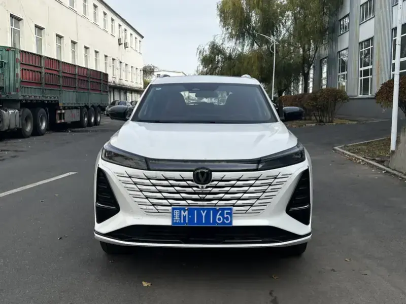 2025 Changan CS75 Plus с пробегом 300 км