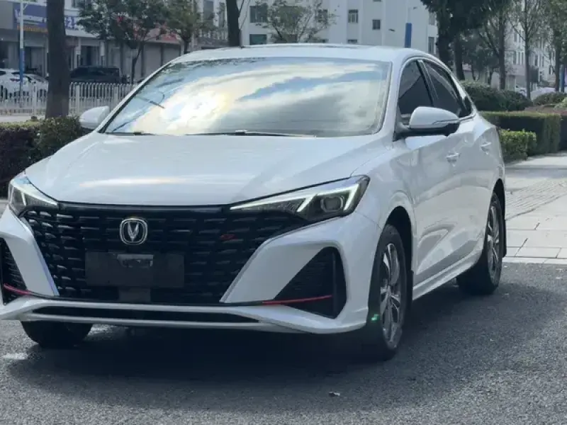 2024 Changan Eado с пробегом 14 000 км