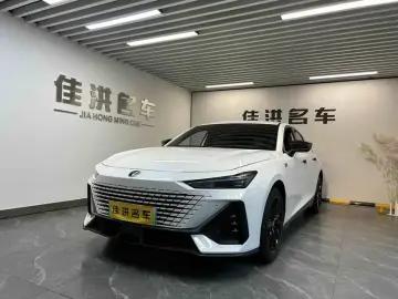 2023 Changan UNI-V с пробегом 29 000 км