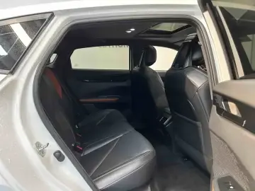 2023 Changan UNI-V с пробегом 29 000 км