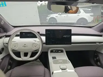 2026 Changan Qiyuan A06 с пробегом 20 300 км