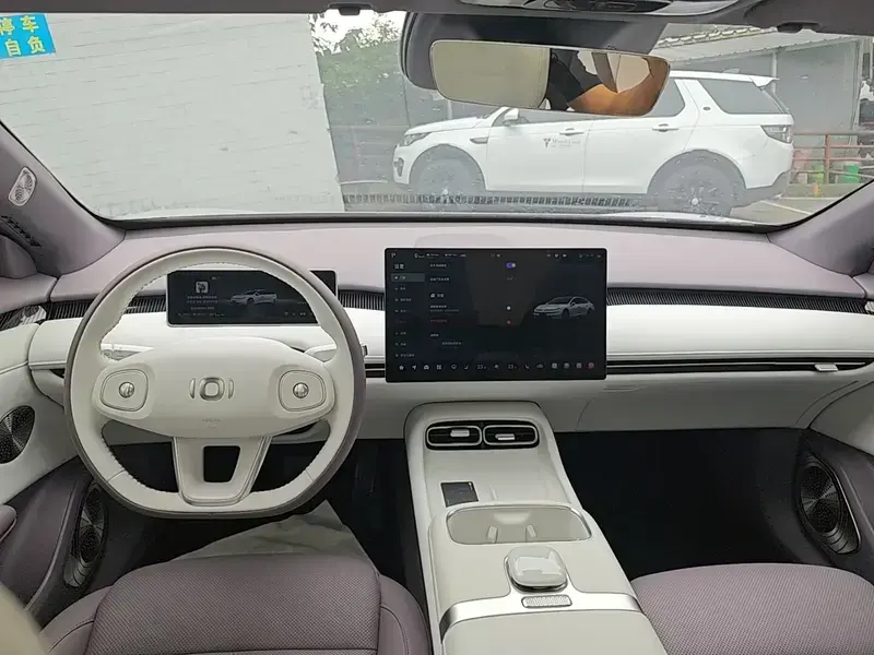 2026 Changan Qiyuan A06 с пробегом 20 300 км