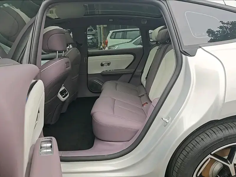 2026 Changan Qiyuan A06 с пробегом 20 300 км