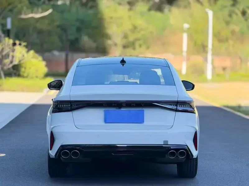 2024 Chery Arrizo 8 с пробегом 6 000 км