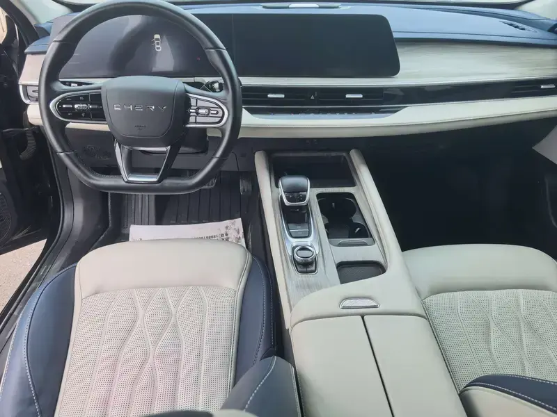 2024 Chery Arrizo 8 с пробегом 28 000 км