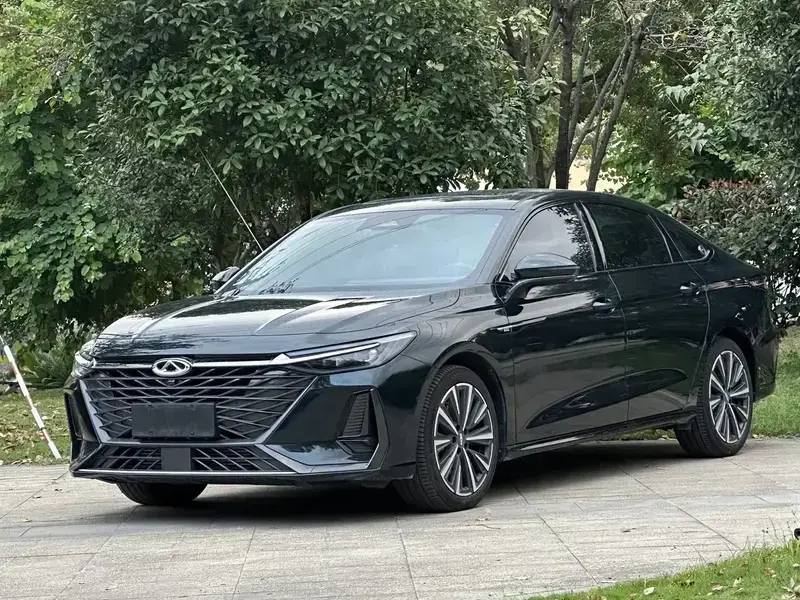 2025 Chery Arrizo 8 с пробегом 8 000 км