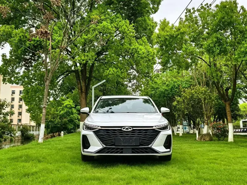 2023 Chery Arrizo 8 с пробегом 8 000 км