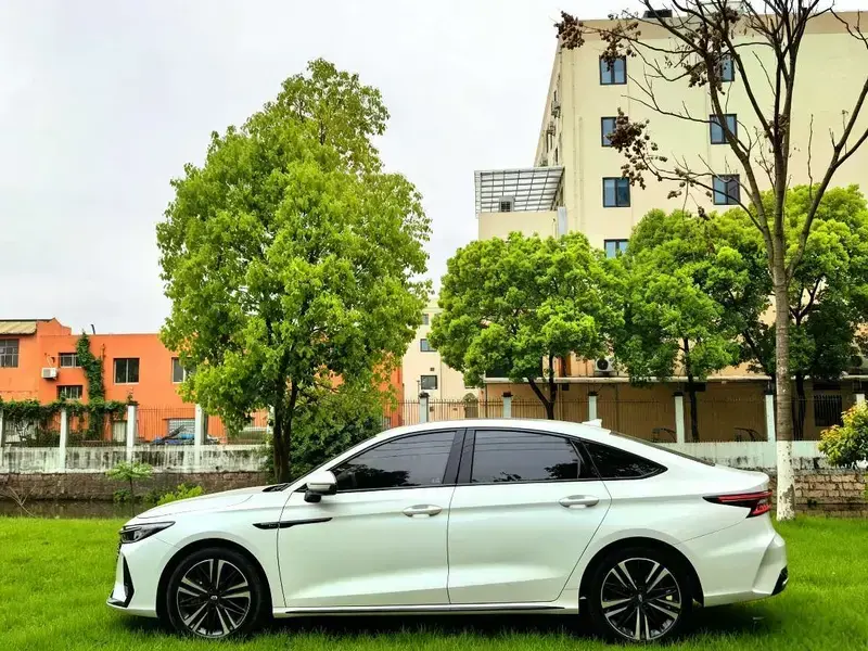 2023 Chery Arrizo 8 с пробегом 8 000 км