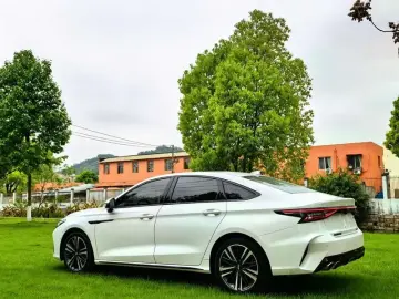 2023 Chery Arrizo 8 с пробегом 8 000 км