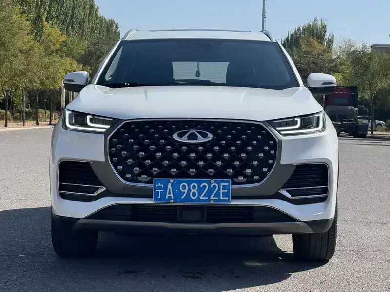 2023 Chery Tiggo 8 Plus с пробегом 30 000 км