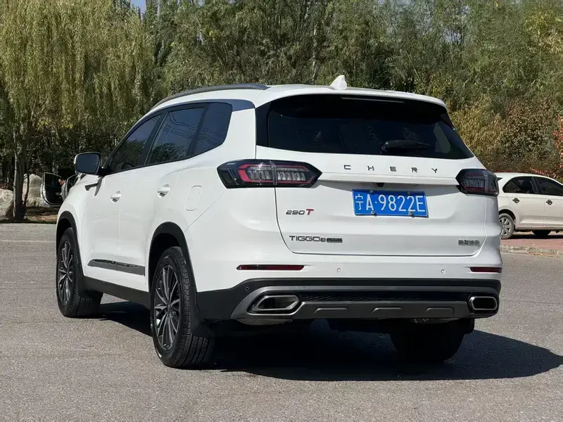 2023 Chery Tiggo 8 Plus с пробегом 30 000 км