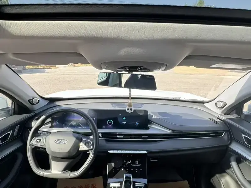 2023 Chery Tiggo 8 Plus с пробегом 30 000 км