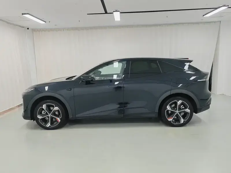 2026 Changan Deepal S07 с пробегом 4 300 км