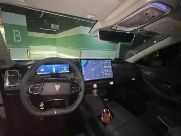 2022 Changan Deepal SL03 с пробегом 16 500 км