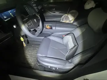 2022 Changan Deepal SL03 с пробегом 16 500 км