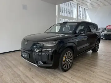 Denza N9