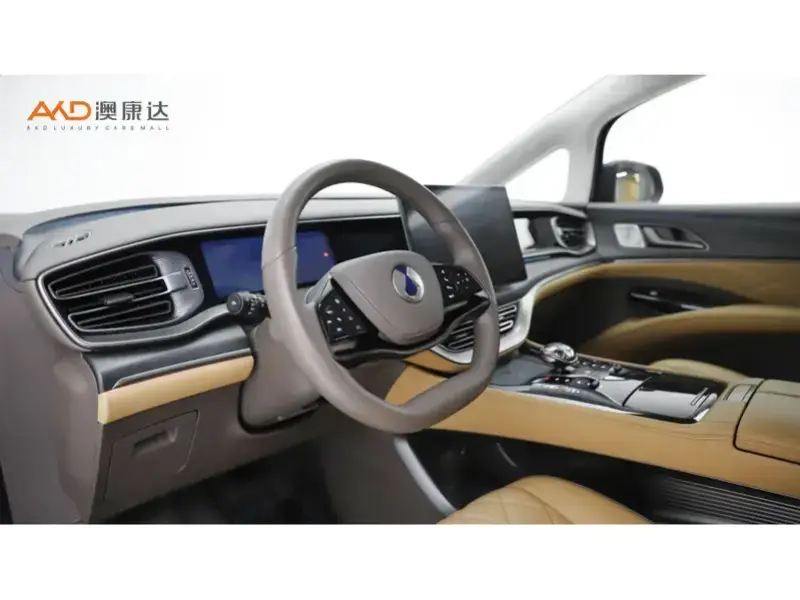 2022 Denza D9 с пробегом 96 700 км