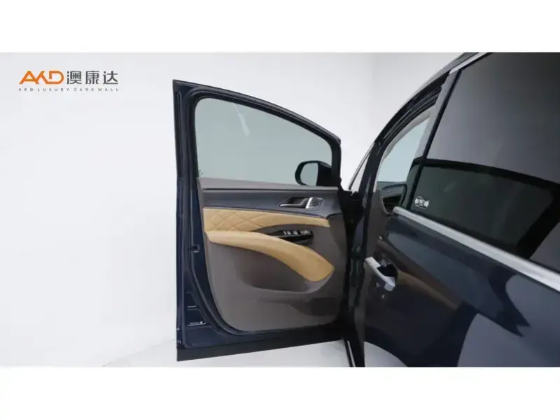 2022 Denza D9 с пробегом 96 700 км