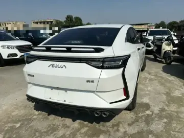 2023 Dongfeng Aeolus Yixuan с пробегом 40 000 км