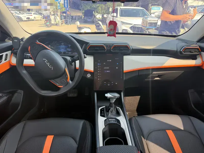 2023 Dongfeng Aeolus Yixuan с пробегом 40 000 км
