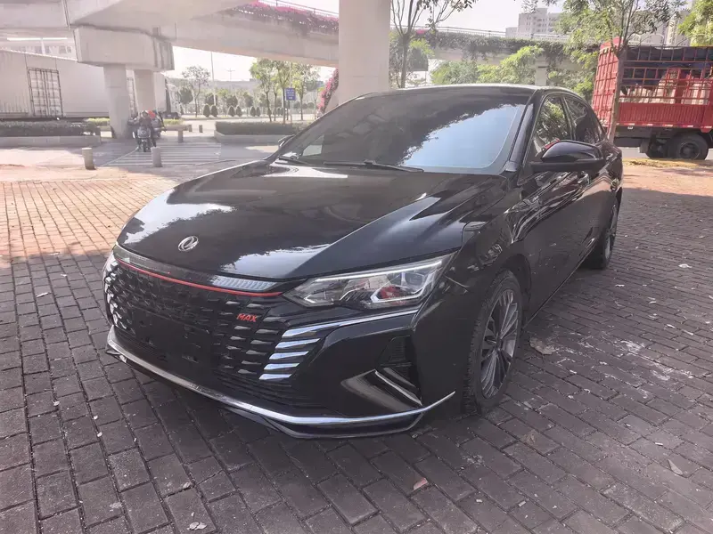 2021 Dongfeng Aeolus Yixuan Max с пробегом 42 000 км
