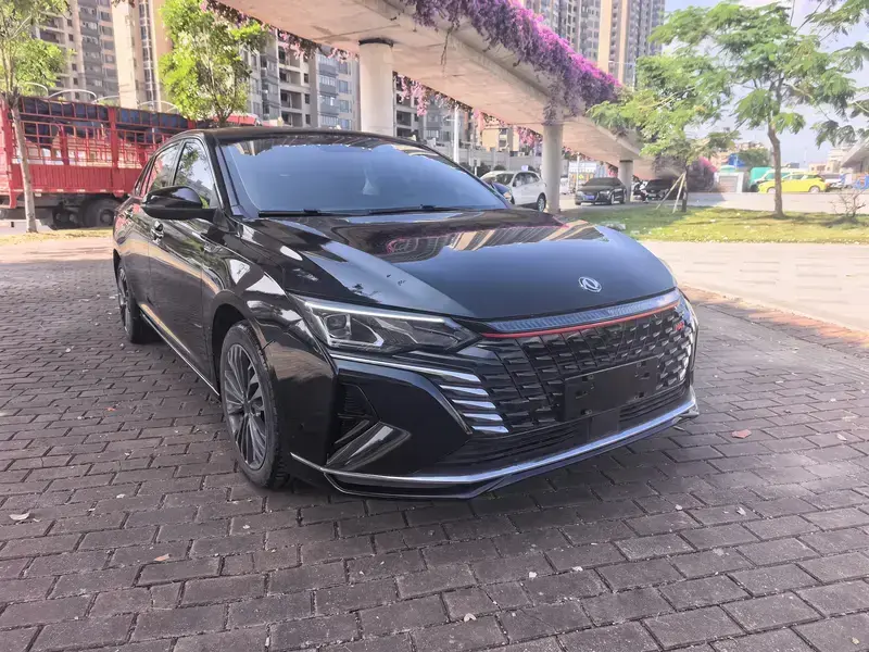 2021 Dongfeng Aeolus Yixuan Max с пробегом 42 000 км