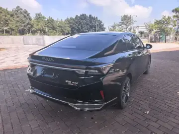 2021 Dongfeng Aeolus Yixuan Max с пробегом 42 000 км