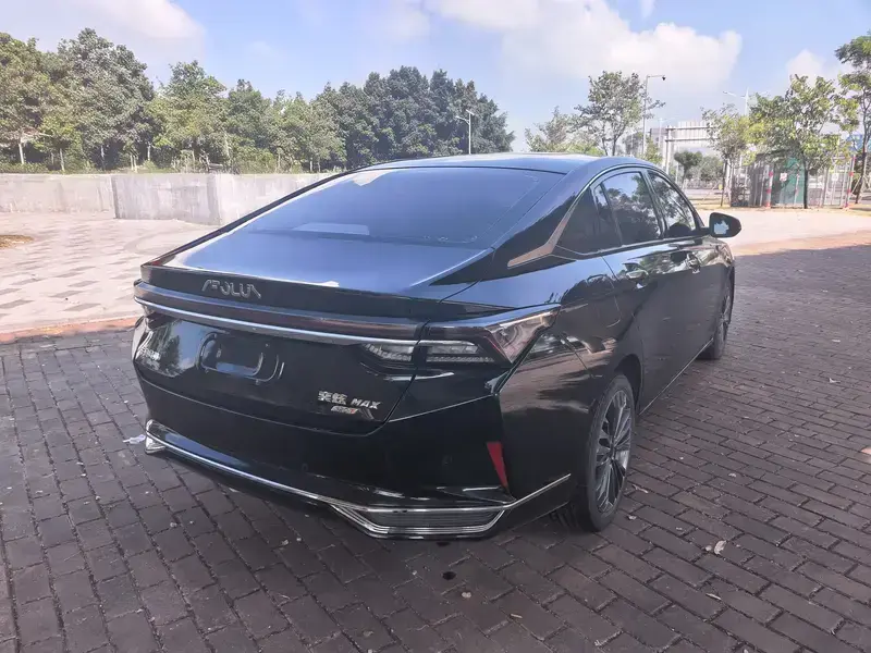 2021 Dongfeng Aeolus Yixuan Max с пробегом 42 000 км