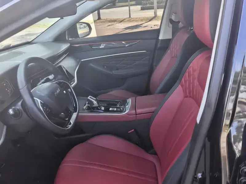 2021 Dongfeng Aeolus Yixuan Max с пробегом 42 000 км