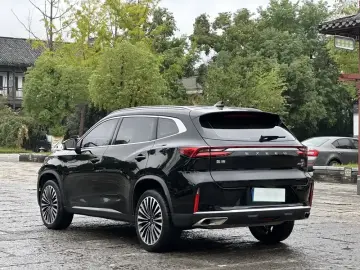 2025 Exeed TXL с пробегом 16 000 км