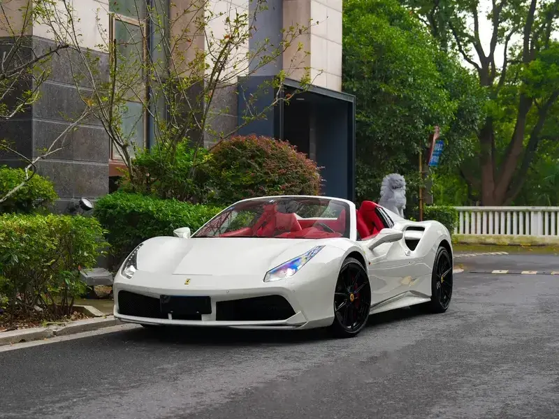 2015 Ferrari 488 с пробегом 17 000 км