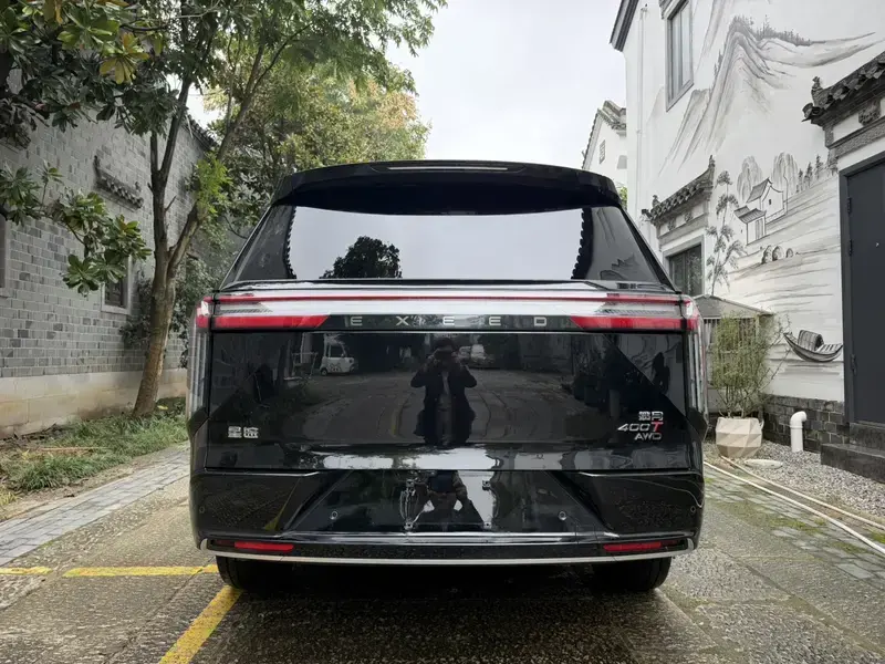 2026 Exeed VX с пробегом 12 000 км