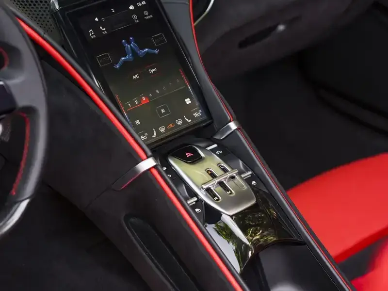 2023 Ferrari Roma с пробегом 2 400 км