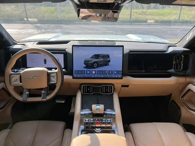 2025 BYD FangChengBao Leopard 8 с пробегом 40 000 км