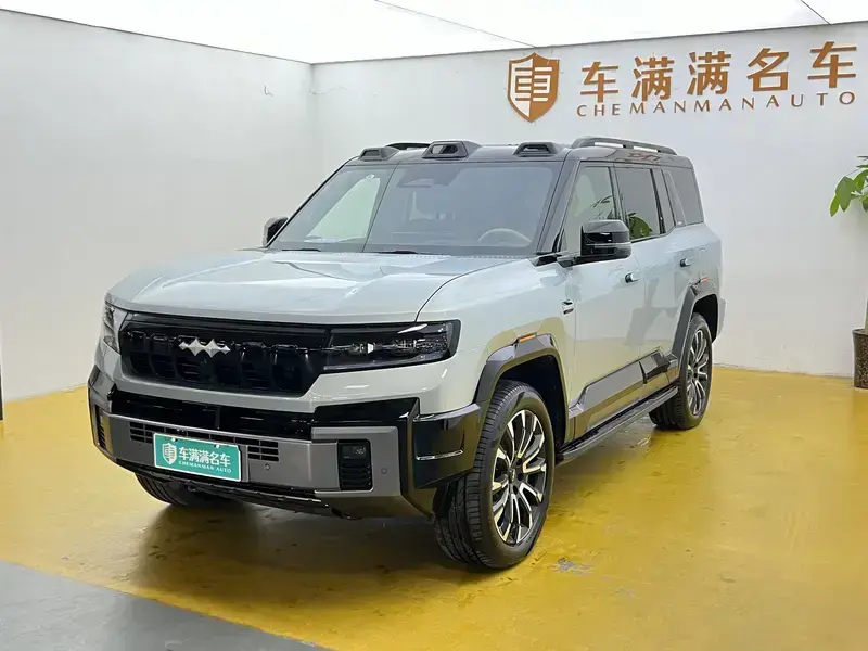 2026 BYD FangChengBao Leopard 8 с пробегом 300 км
