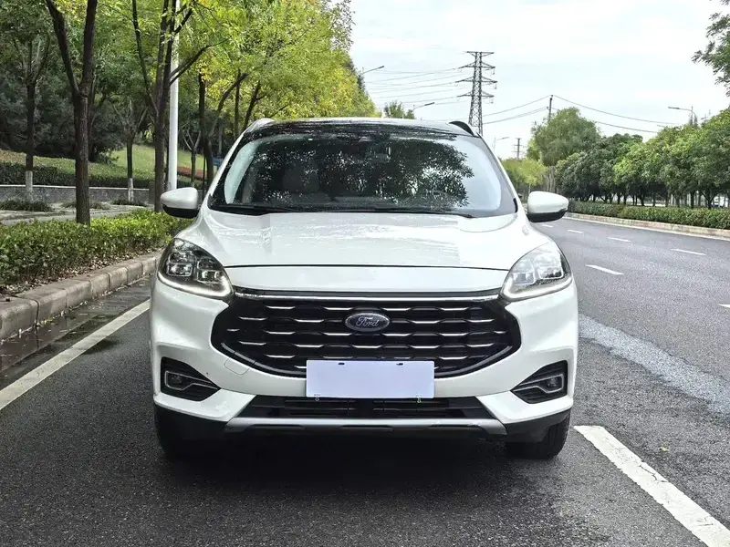 2020 Ford Escape с пробегом 45 000 км