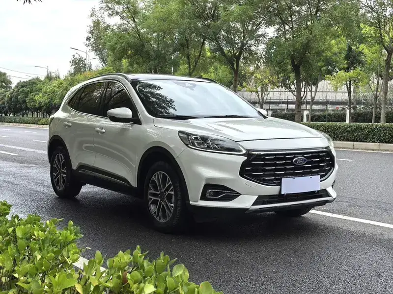 2020 Ford Escape с пробегом 45 000 км