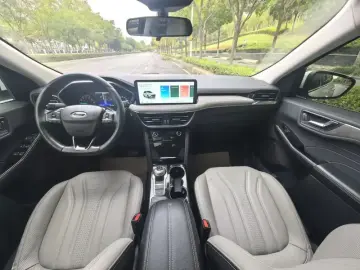 2020 Ford Escape с пробегом 45 000 км