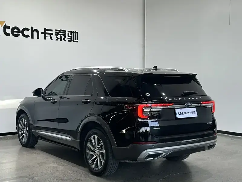 2023 Ford Explorer с пробегом 81 000 км