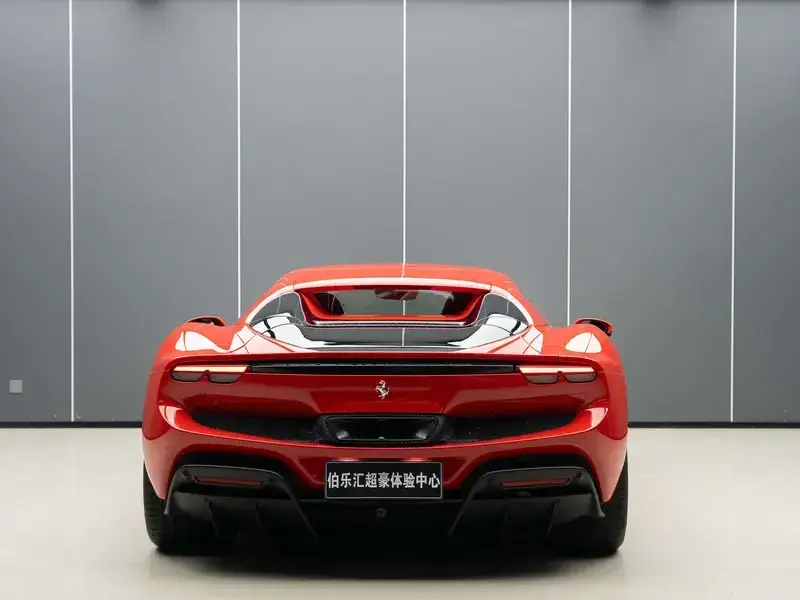 2022 Ferrari 296 с пробегом 200 км