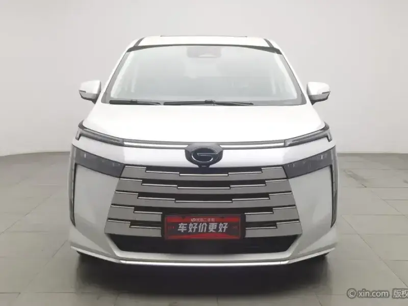 2024 GAC Trumpchi E8 с пробегом 6 100 км