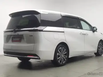 2024 GAC Trumpchi E8 с пробегом 6 100 км
