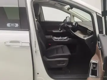 2024 GAC Trumpchi E8 с пробегом 6 100 км