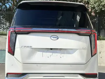 2023 GAC Trumpchi M8 с пробегом 40 000 км